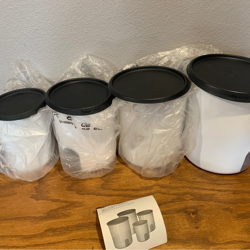 Tupperware one touch reminder canisters